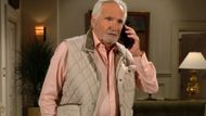 Someone please explain Eric's ski vest on The Bold and the Beautiful | Image: CBS